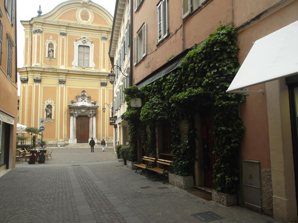 Casa All'Oca Riva del Garda Szoba fotó